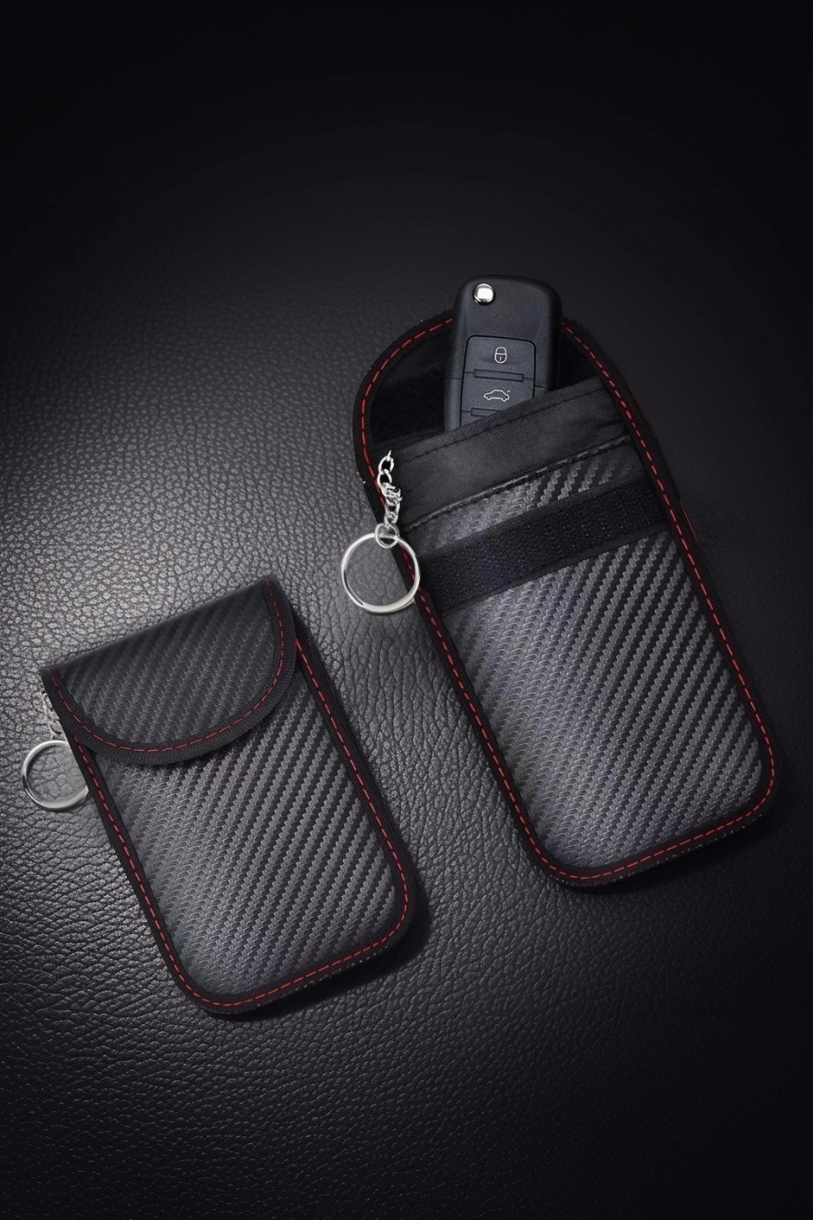 BLACKOUT™ Faraday Pouch